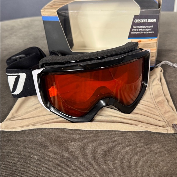 Optic Nerve Crescent Moon Snowboard Ski Goggles 100% UV Protection Anti Fog NEW - Picture 5 of 10